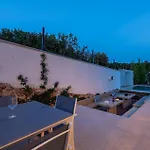 Breeze Holiday home